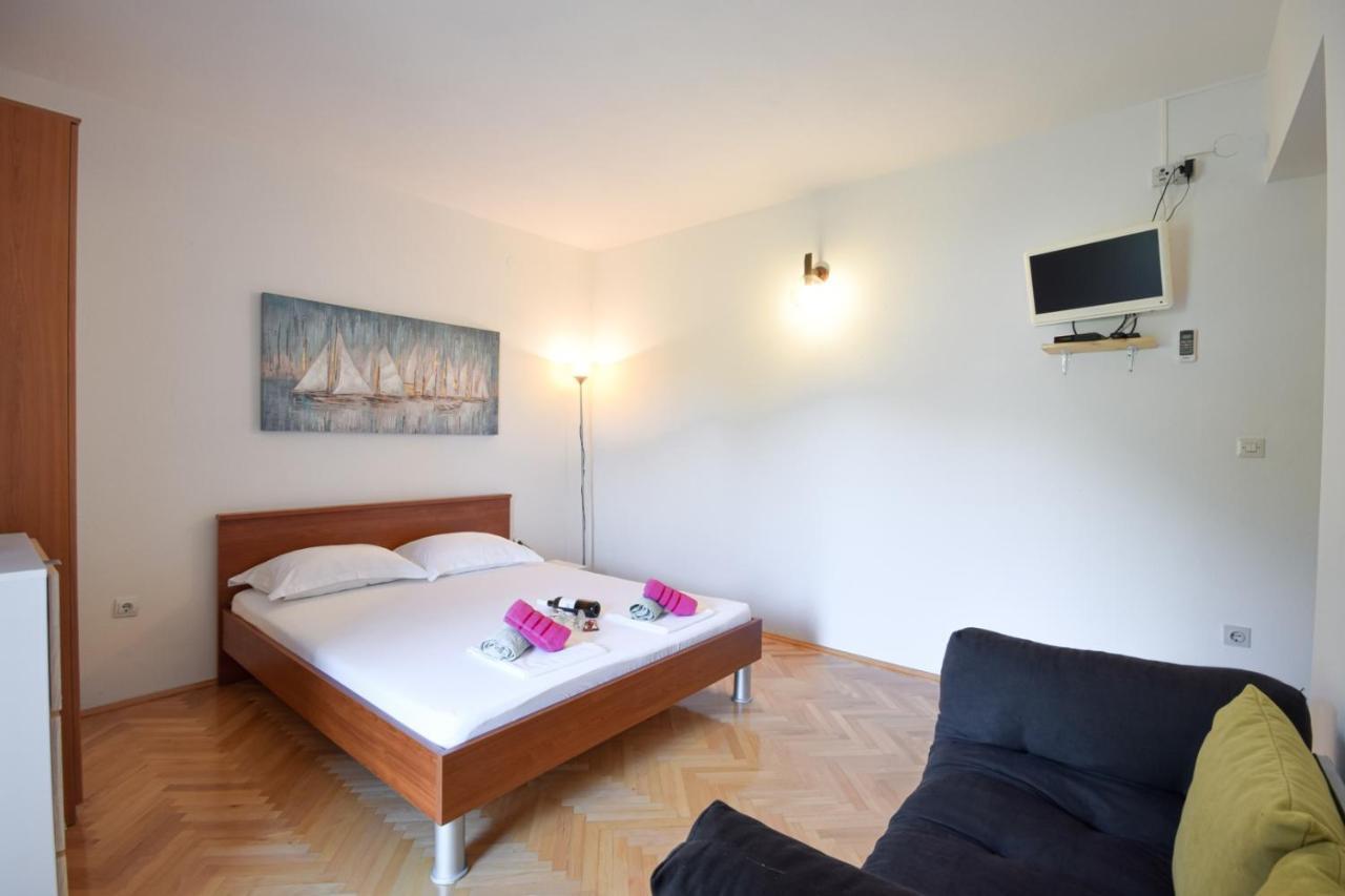 Marios Appartement Brela Buitenkant foto