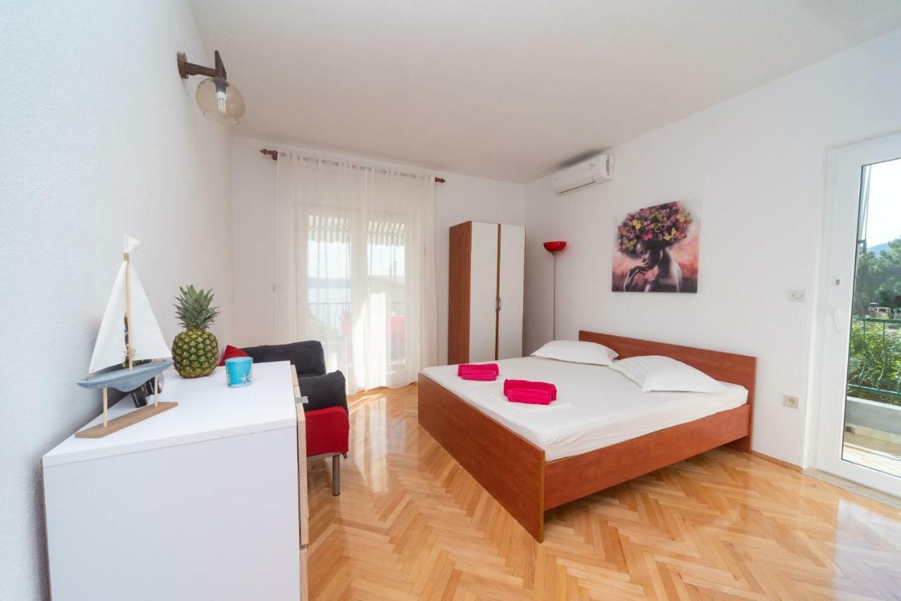 Marios Appartement Brela Buitenkant foto
